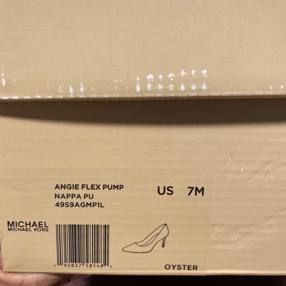 Michael Kors Pump size 7 - Picture 5 of 6